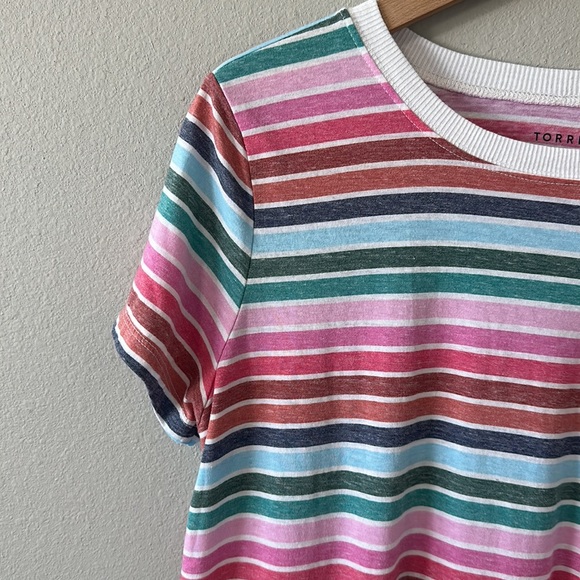 TORRID Multicolor Rainbow Striped Short Sleeve Crewneck Tee Classic Fit Size 0/L - Picture 4 of 8